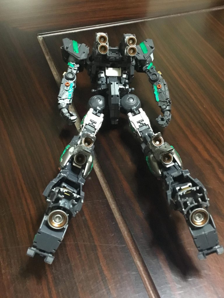 使用したメタリックはシルバー、ステンレス、ステンレスシルバー、ブラスです｡