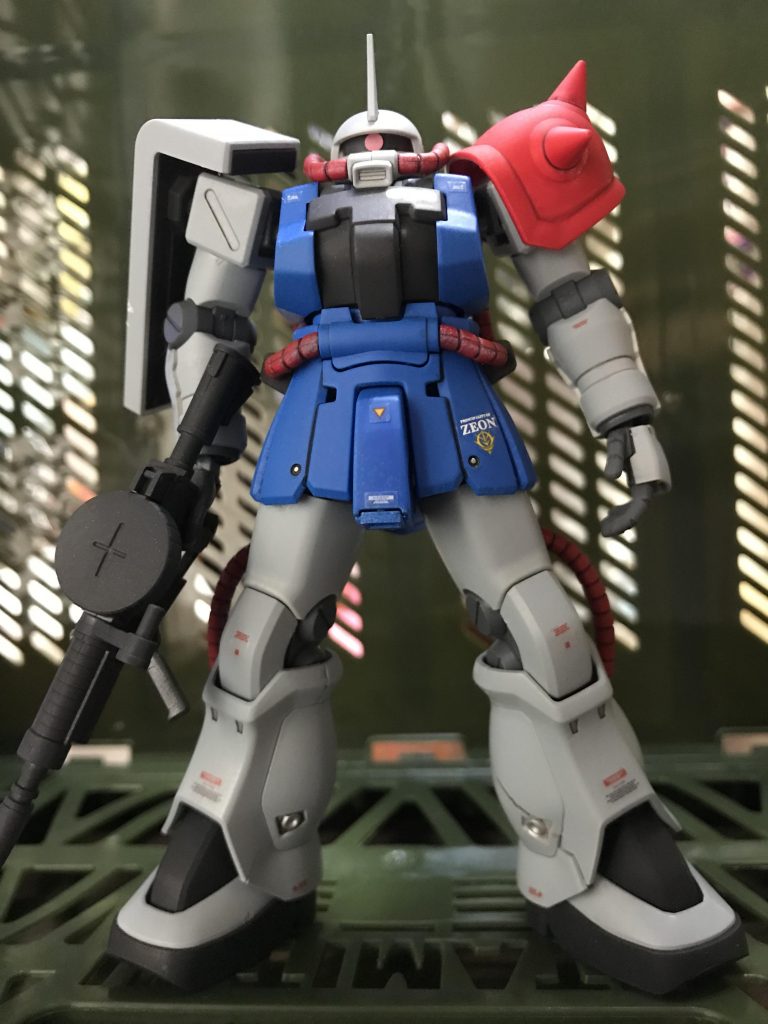 ザクⅡ F2–8枚目/制作者：真樹京介