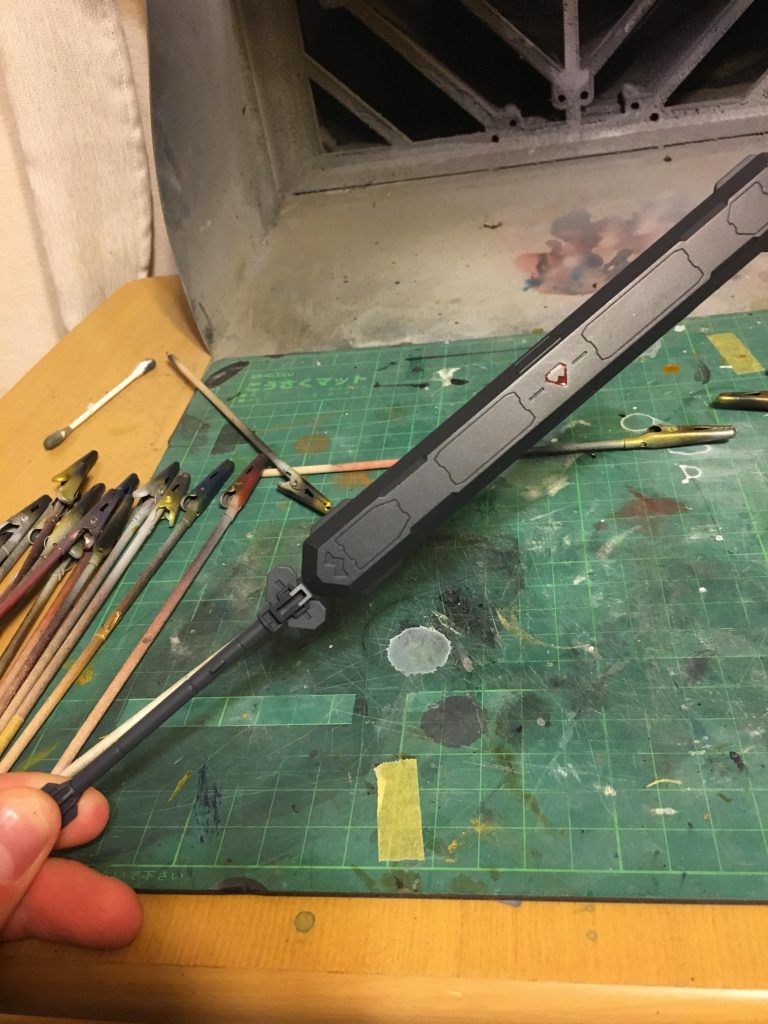 メインの画像じゃ見える事はないと思いますがメイスはこんな感じです。真ん中にあるマーク色あったんですね。最近知りました。