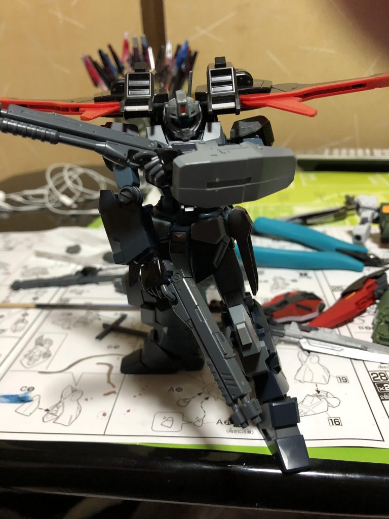 ケンプファーの銃は個人的に二拳銃が似合うと思います