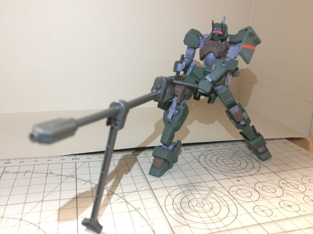 対物ライフル。コンバットナイフ同様タントテンポの工業部門から取り寄せた物。