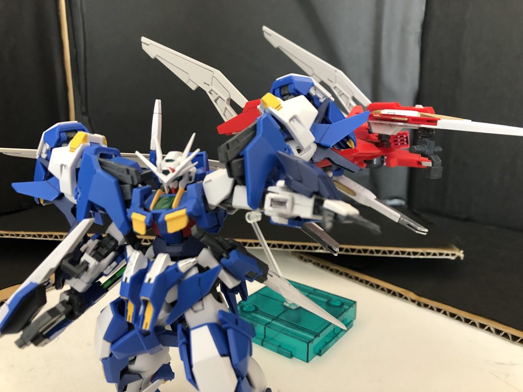 また、ダブルオースバルには原型機のダブルオーガンダムのオーライザーの様な支援機が存在しますが、こちらは次回の投稿にさせていただきます。