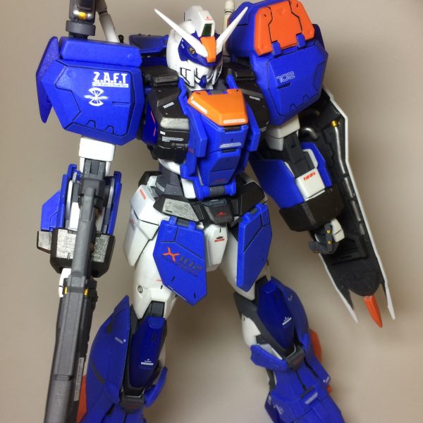 デュエルガンダムアサルトシュラウド