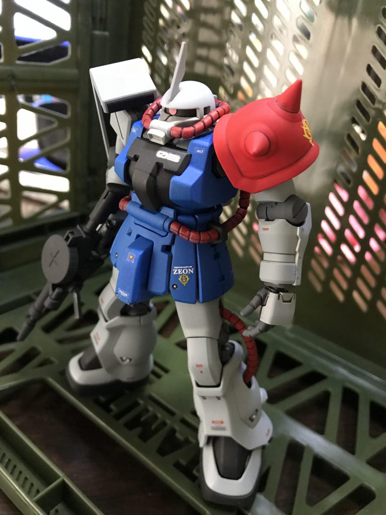 ザクⅡ F2–9枚目/制作者：真樹京介