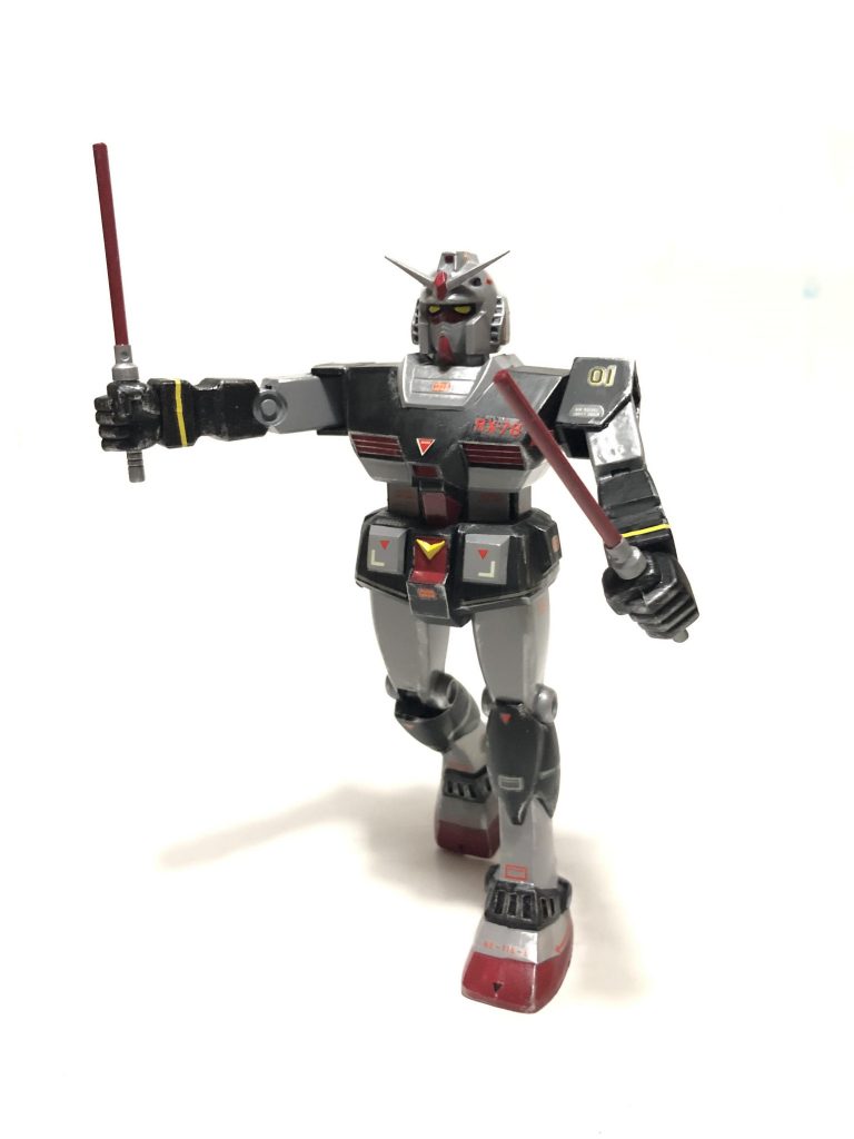 二刀流
 
プロトタイプガンダムは装備少なめでも似合う。