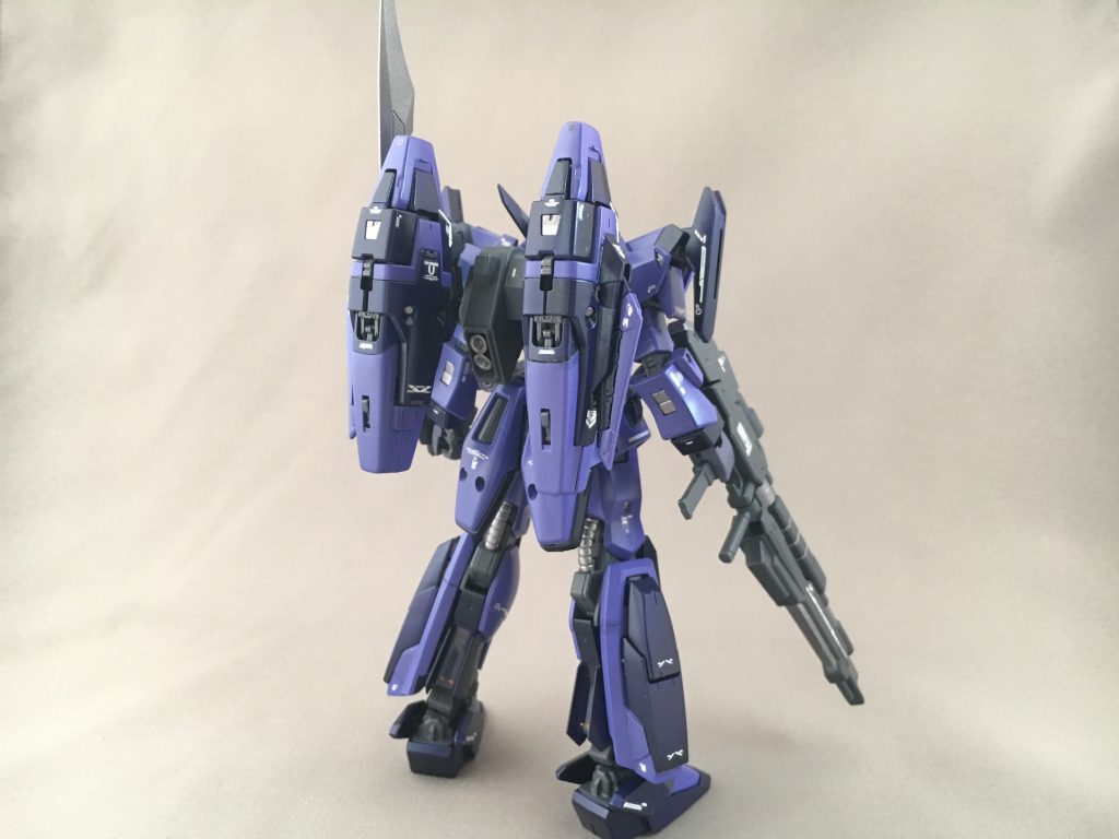 ガンダムレイヴン
リバイヴ百式をベースに自分のガンスタ初投稿作「GM/Bst」の後継機として製作しました。
バイザーは大好物ですがやはり後継機ならばツインアイの主人公顔にと。