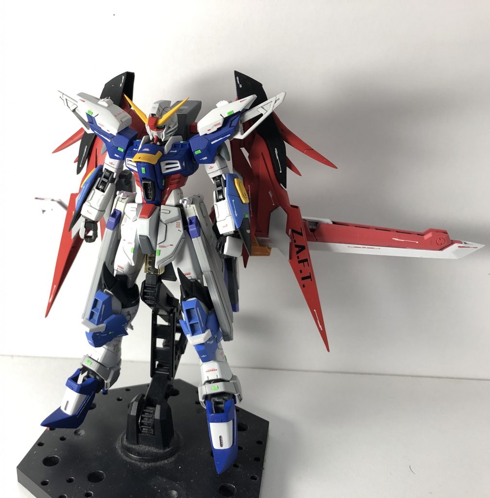 ブーメランはネオジム磁石で取り付けました。