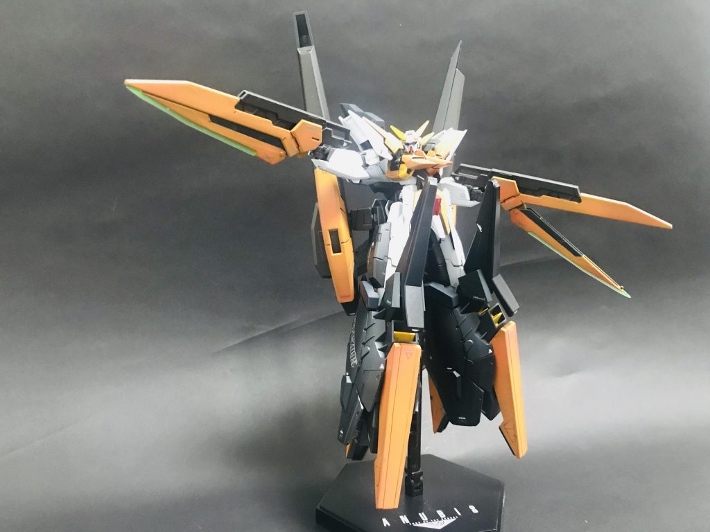 脚部が重いので下半身のポージングは厳しいです