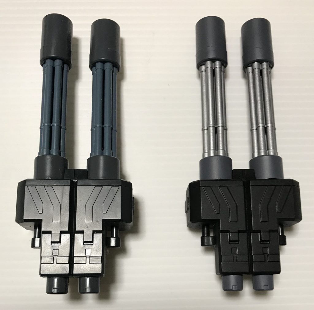 ちなみに元キットとの比較
まずはダブルガトリングガン
色合いはかなり変えて塗装してあります