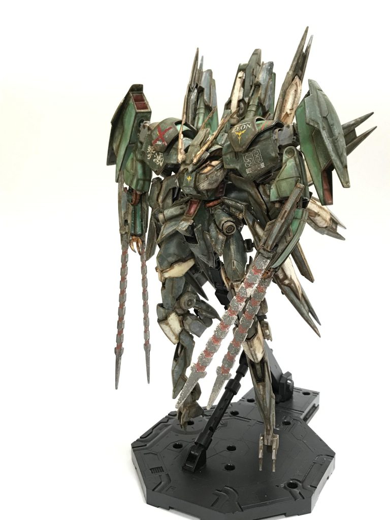 名前は私の弟がこの作品を見てミノタウロスみたい、と言ってくれたのでミノタウロスの元の名前であるアステリオスの英語表記であるアステリオンから名付けました。
ちなみに雷光、という意味があるんだとか。