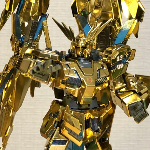 ユニコーンガンダム3号機〔フェネクス NT〕