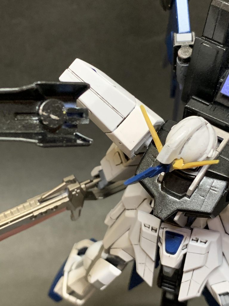 肩パーツは後々拡張を考えているので磁石で着脱できるようにしました。