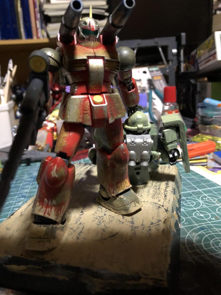 ガンキャノンとザクII–3枚目/制作者：レモンさん