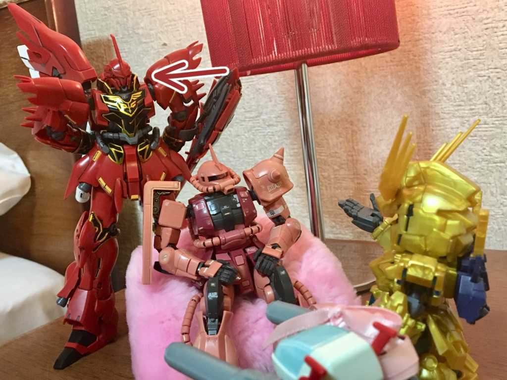 フェネ:後ろの方です