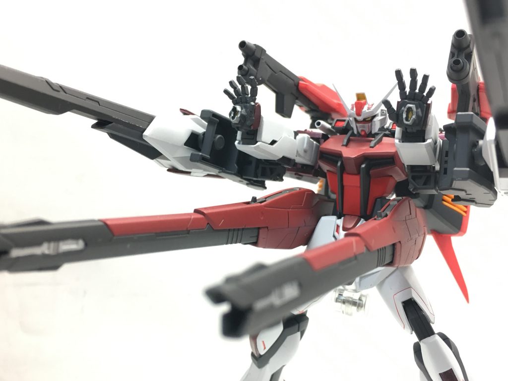 「ゲニーフルバースト」
全ての武装を前面に展開しフルパワーで放つ
使用後は「マニピュレーター内蔵型ハイメガキャノン」以外はしばらくは使用不可となる
また今の段階では照射できる時間は5~7秒程度である