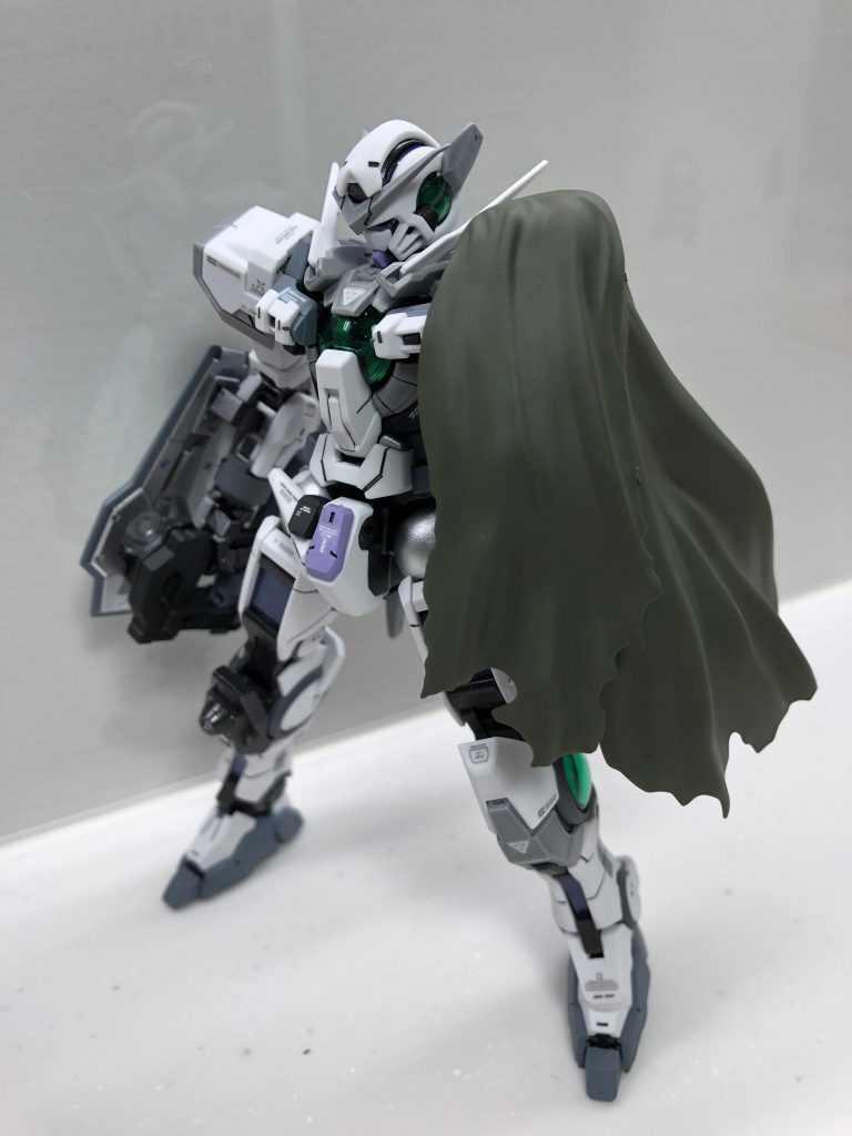 塗装レシピです。
全てガイアカラーを使用しています。

外装1   アルティメットホワイト
外装2   ニュートラルグレーⅡ
外装3   ミディアムブルー＋ホワイト少々
外装4   ラベンダー
外装5   メカサフライトグレー

マント   オリーブグリーン＋ブラック少々

フレーム1  スターブライトアイアン
フレーム2  スターブライトシルバー

その他   ジャーマングレー
              ニュートラルグレーⅢ