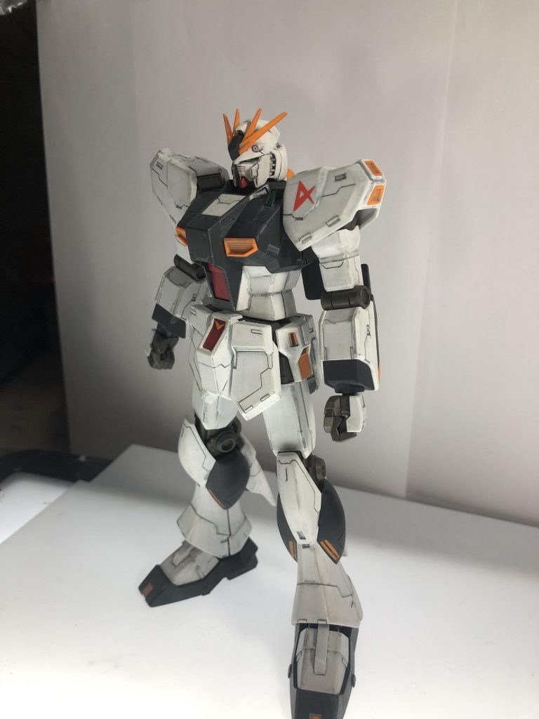 某ムック本を参考に面倒なトコは省いてスジボリしました