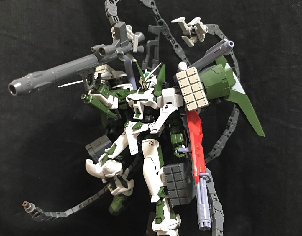 ガンダムアストレイ ヴァードォントフレーム フル・ウェポン–8枚目/制作者：山葵 和佐比