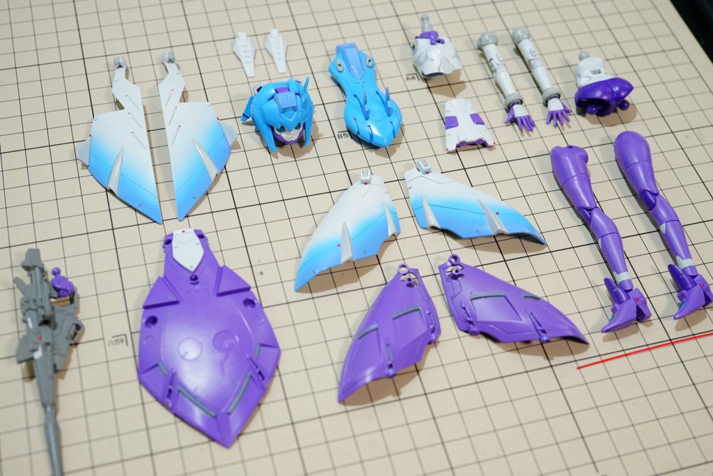 スカートはグラデーションをかけ、塗り分けしました