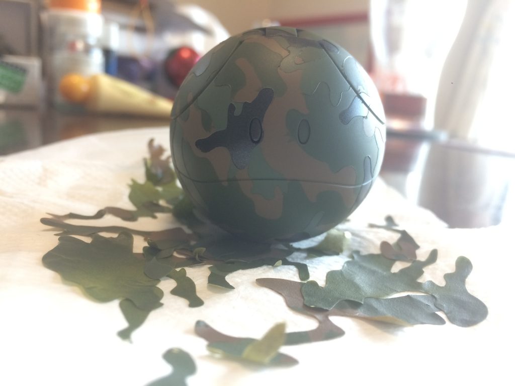 マスキングテープを剥がし終わったところですね。