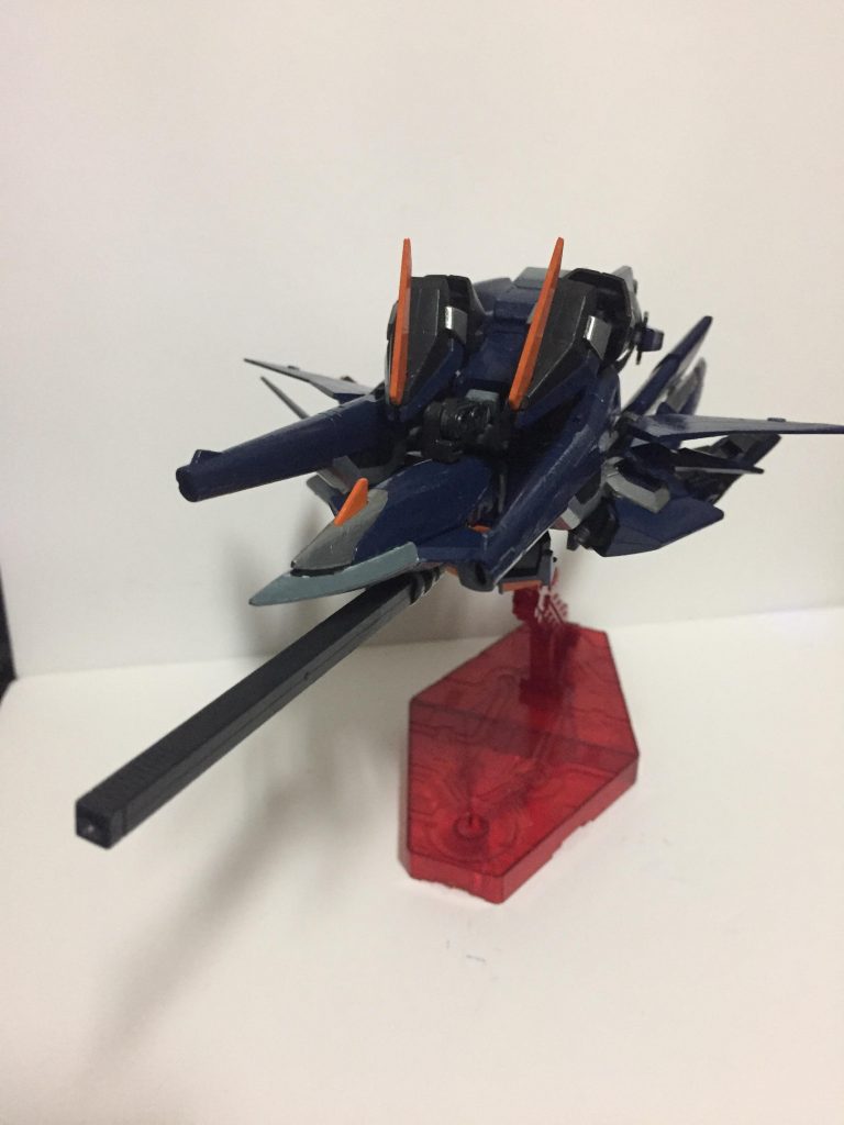 地上用高速巡航形態。
イージスになかった航空機への可変形態。
主兵装はセイバーと同じビーム砲に背部の小型ミサイル。高速かつ高火力形態