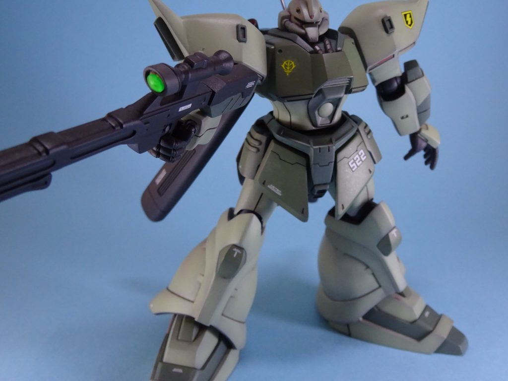 武器はビームライフルのみ