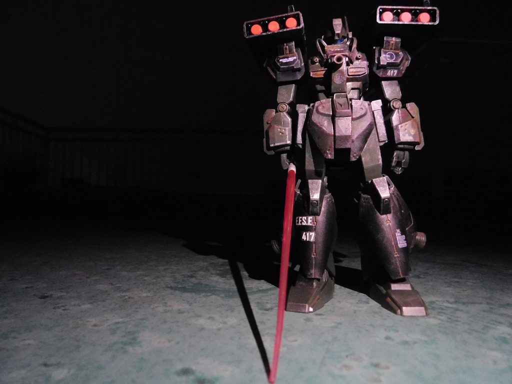 汚しは多めに
暴れん坊のエースパイロット感を演出！