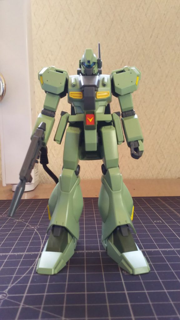 製作途中に余剰パーツでジェガンD型ぽく組んでみました。