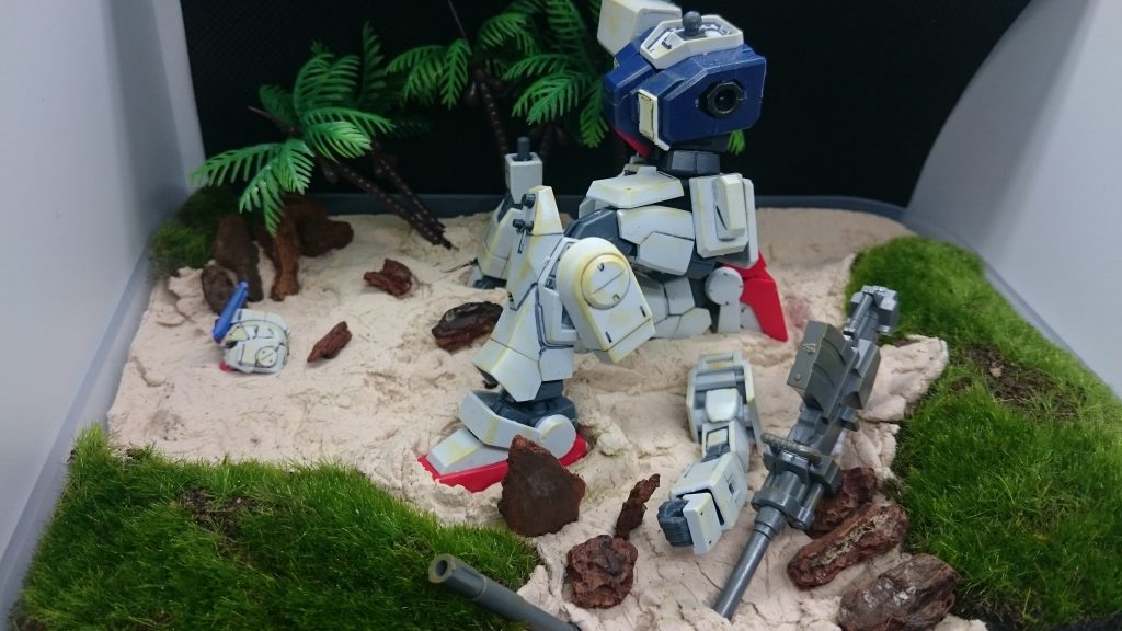 汚し追加
色は赤錆らしいですが、オレンジ…
下地をきっちりしないと…と勉強になりました
壊れた180mmも配置(ポッキリ折れてます)