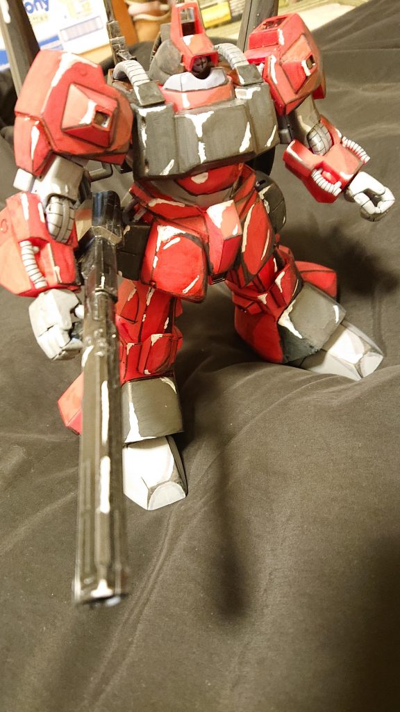 キットはそのまま作成してので、ほぼ動きません。横や背中は特に影つけたりしてません。