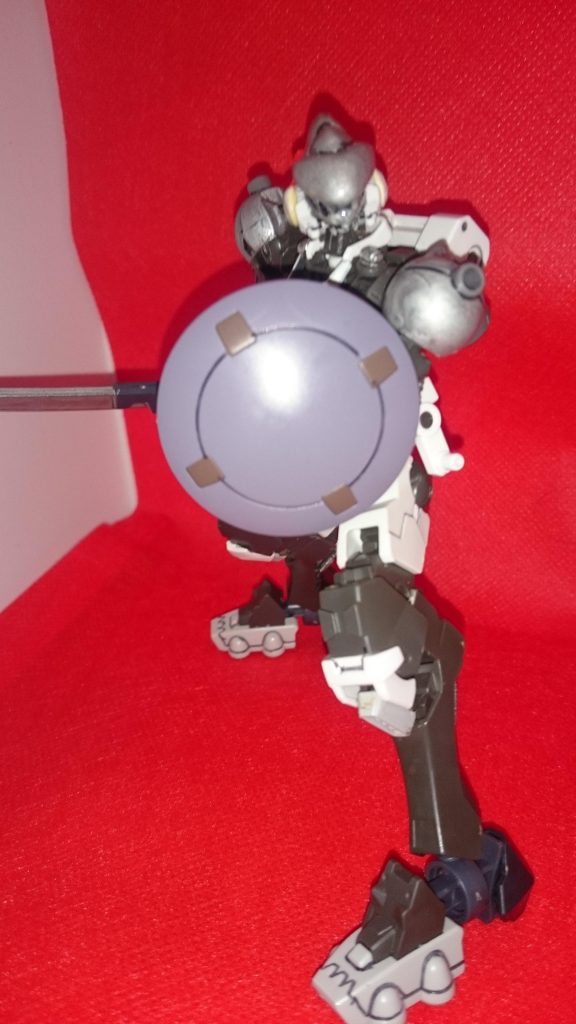 円形シールドにショートソード