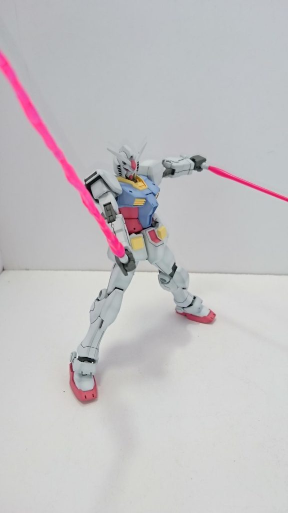 ビームサーベルはエフェクトパーツの物も製作してます。