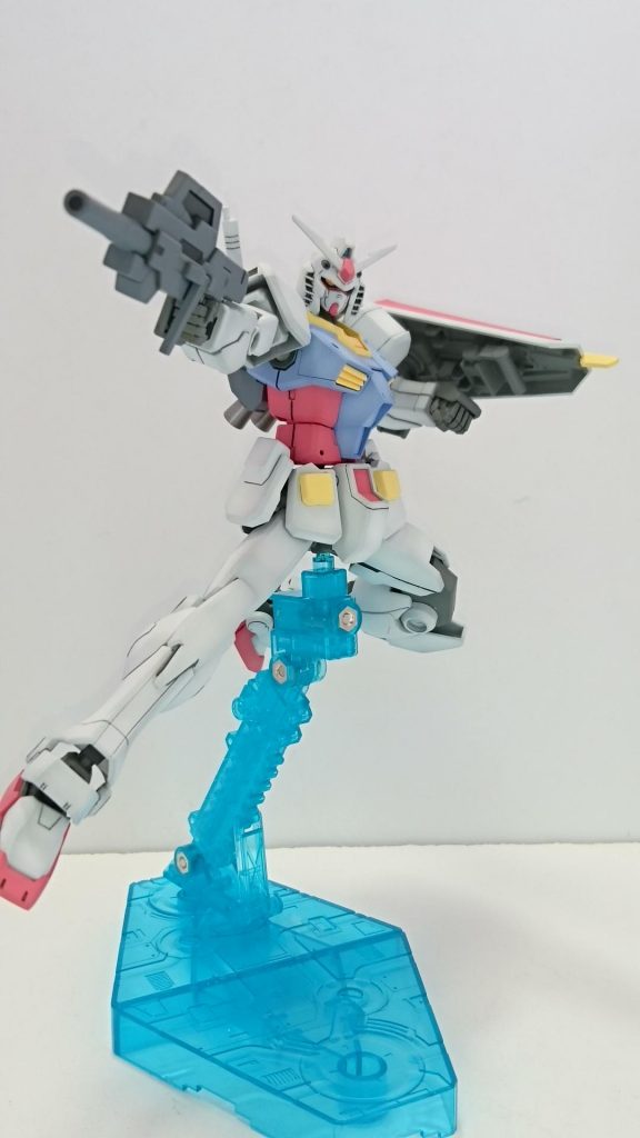 今度は別のカラーリングで製作してみたいです。