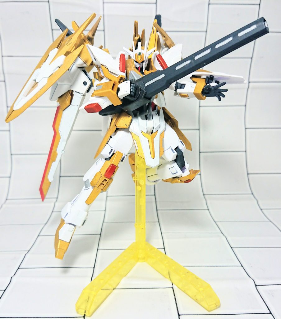 ビームバスターライフルカテドラルから引き続き装備されたメイン武装。大口径長砲身のハイパワービームライフル。威力は任意で調整可能であり、高出力ビームから連射に適した低出力ビームの発射も可能。