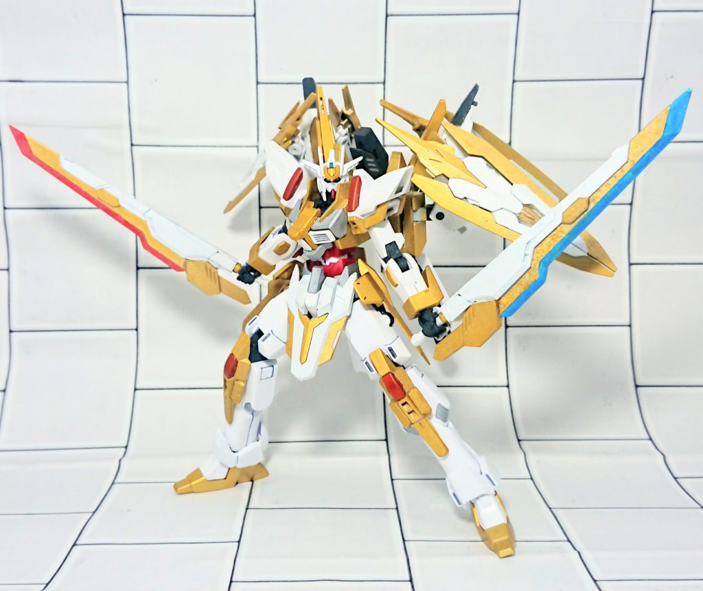 ブルームーンソードビームサーベルに大型ウィングを取り付けて使用可能になる剣。刃を改造しており、粒子帯を変化させて特殊な属性を付加したことで冷気を纏う。
レッドサンブレイドビームサーベルに大型ウィングを取り付けて使用可能になる剣。ブルームーンソードと対になる実体剣でこちらは刀身に炎を纏う事が出来る。