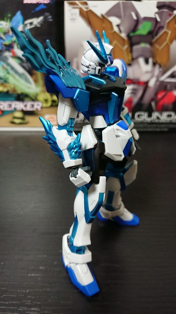 トライバーニングのシステムを参考にしてG-EXEの特殊システム、[G-EXE LIMITED]の強化系[EXE LIMITED BURST]を発動した姿、部分的な発動が可能であらゆるガンプラを凌駕するが発動限界があり現在は10分となっている。