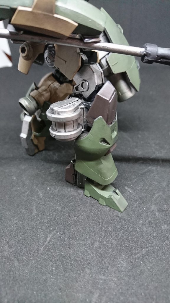 ガンダム・サレオス–7枚目/制作者:カルシウムボンバー