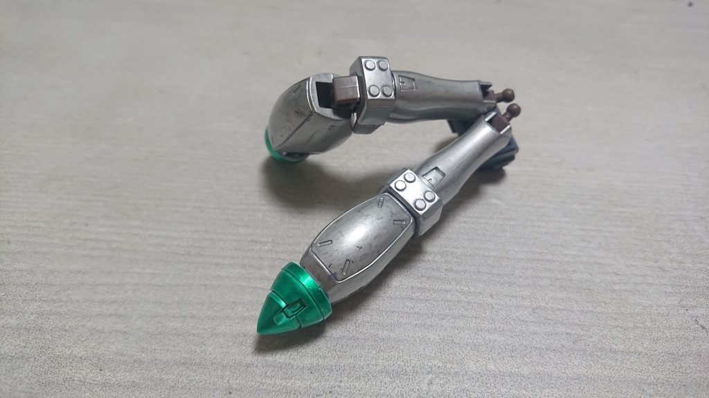 バックパック
リーオーNPOのバックパック、下半身、ダブルオーダイバーのGNドライヴを使用

緑にしているのは雰囲気合わせ