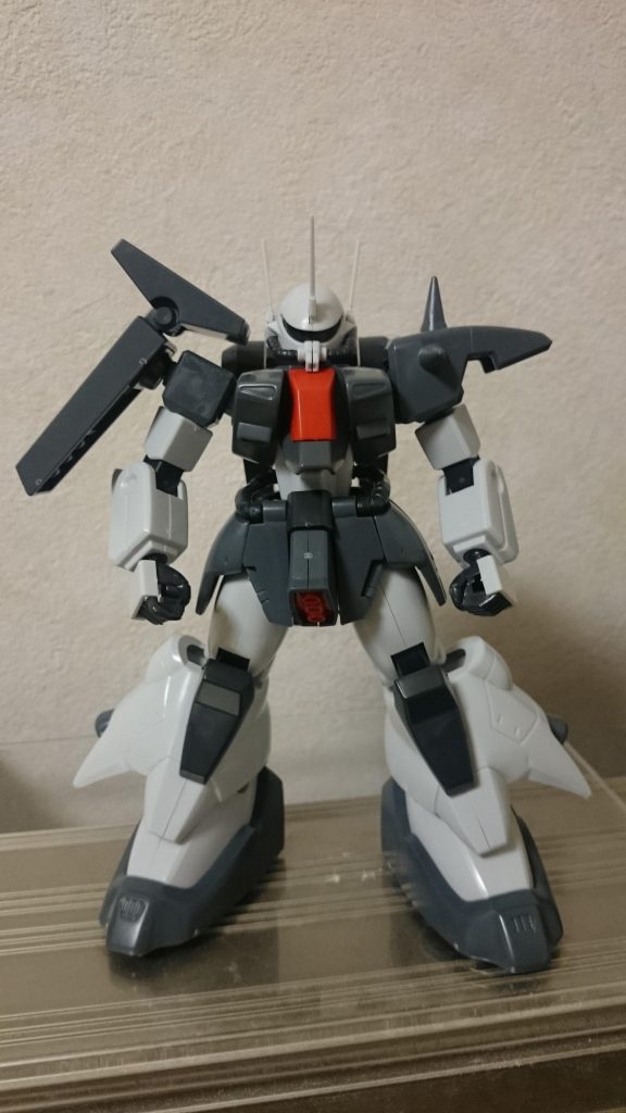 ベースにザクⅢを使いました