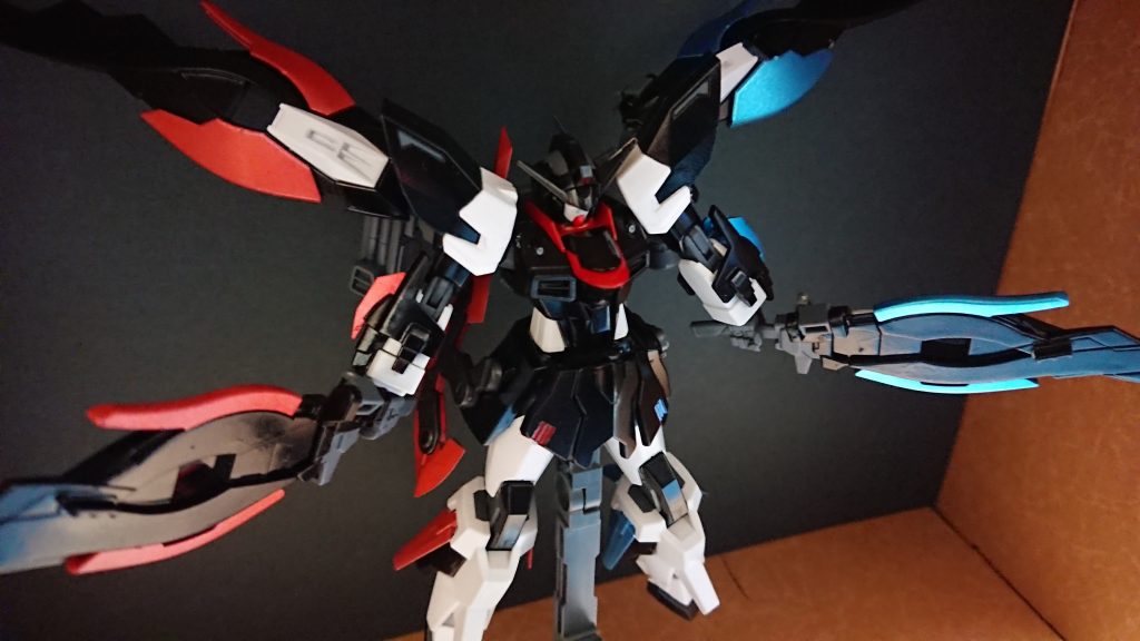 剣を両手に装備して懐に飛び込んで切る感じですかね(設定考えてない…)