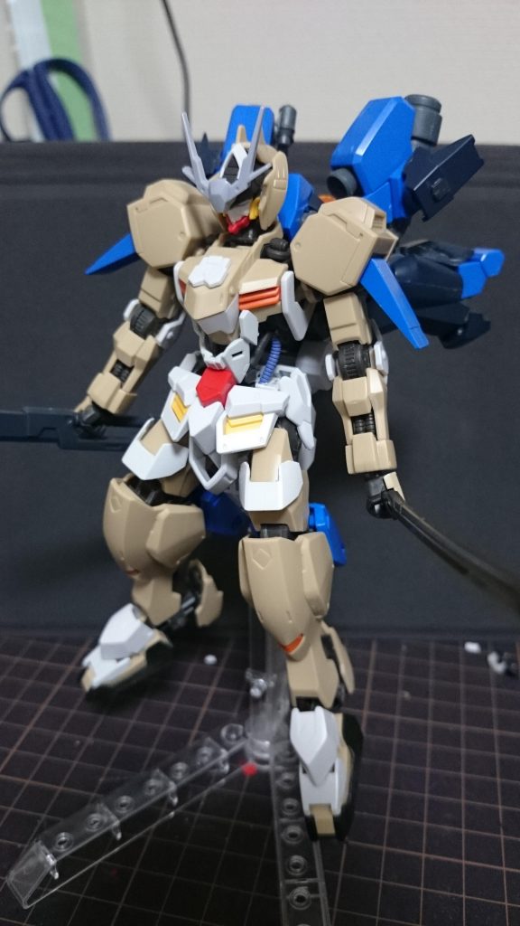 鉄血のキットをメインにミキシング