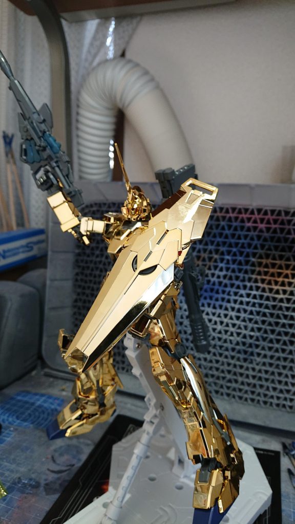 MG ゴールドユニコーンガンダム–7枚目/制作者：ばじーな