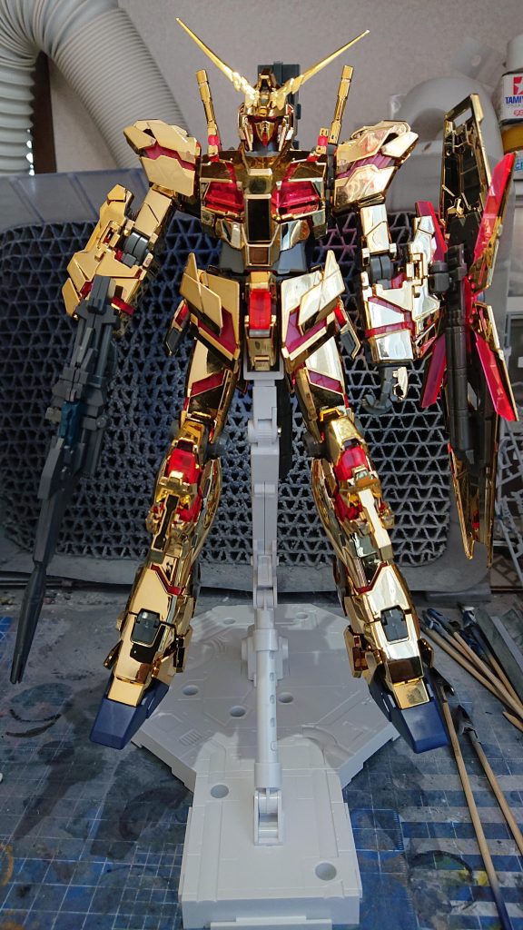 MG ゴールドユニコーンガンダム–5枚目/制作者：ばじーな