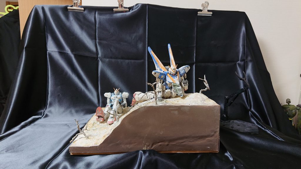 電子レンジの上にブースを設置
ライティングと背景はほんとに難しいですね