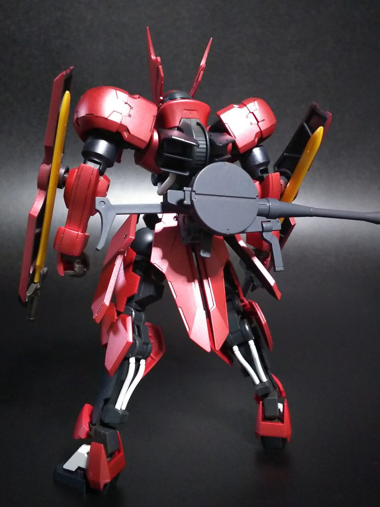 胴体フレームは簡単工作で3㎜延長しています。