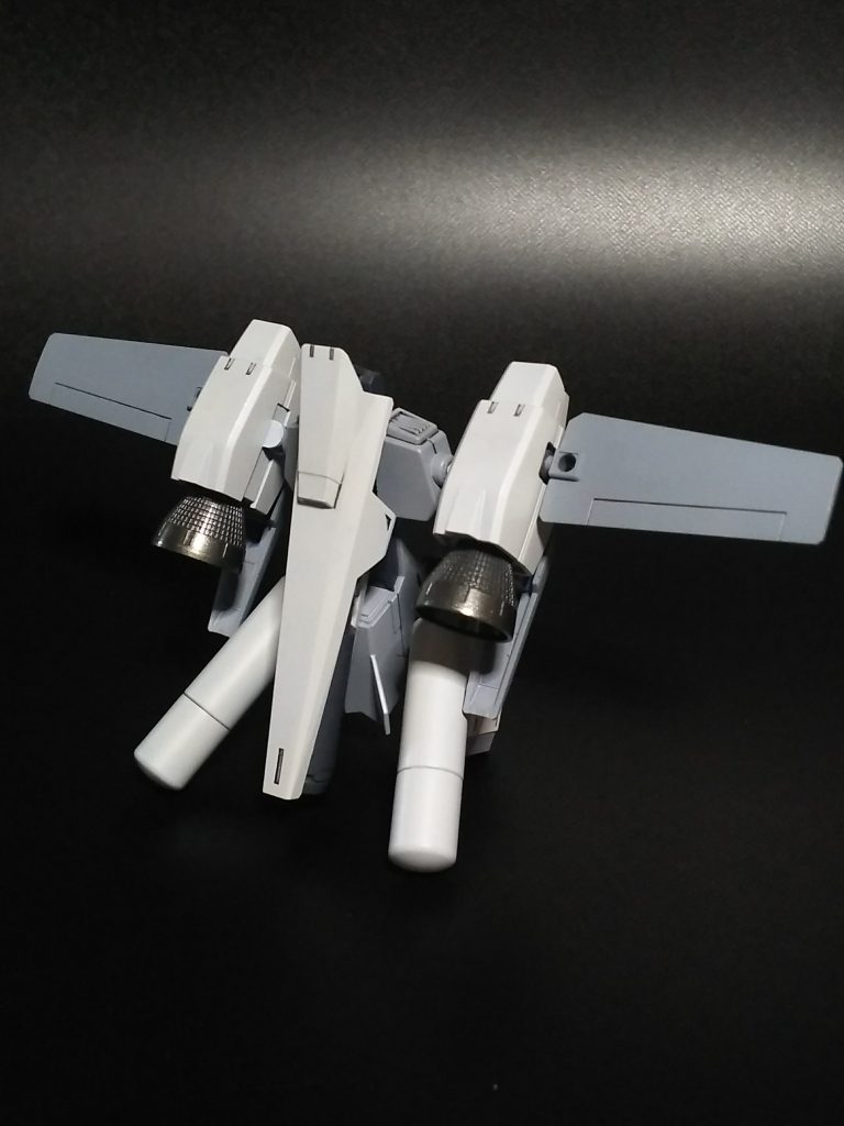 こちらは、羽根を着けて重力下でリフターとして使用します。