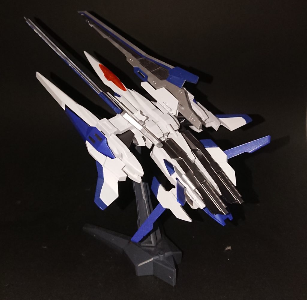 ザンライザー本体です。
オーライザーと比べるとだいぶ大きく、HG単体並みになるのがすごいです。
