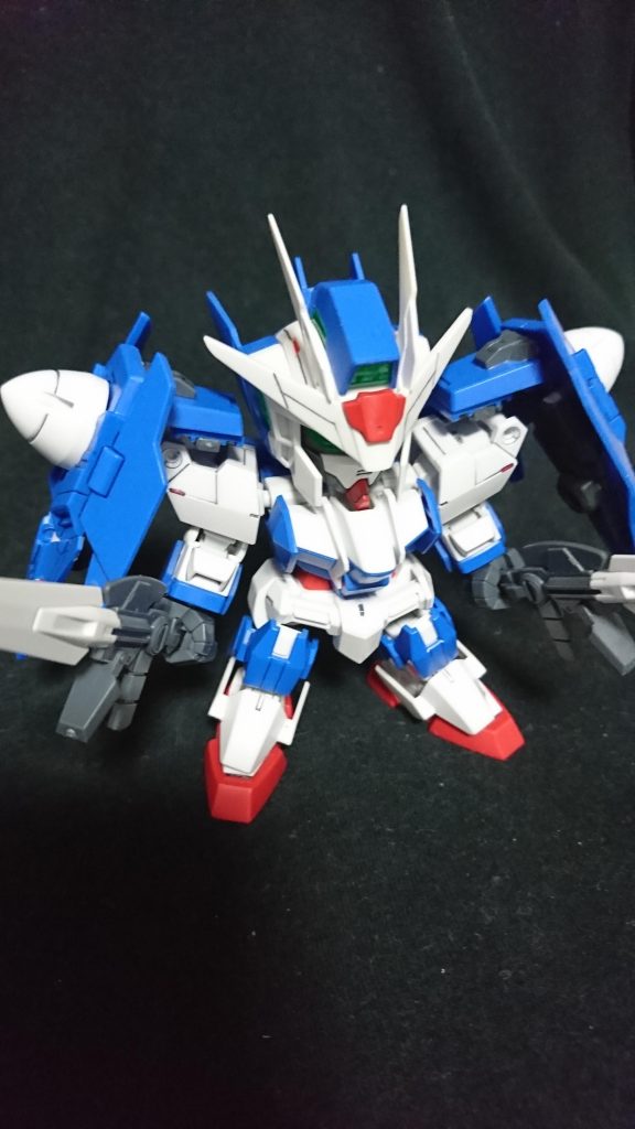 ランナーからレッドチップ作成、スジ彫りも少し。