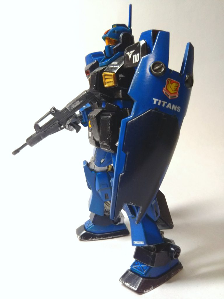 ジムライフルとシールドはジムカスタムの物を使用