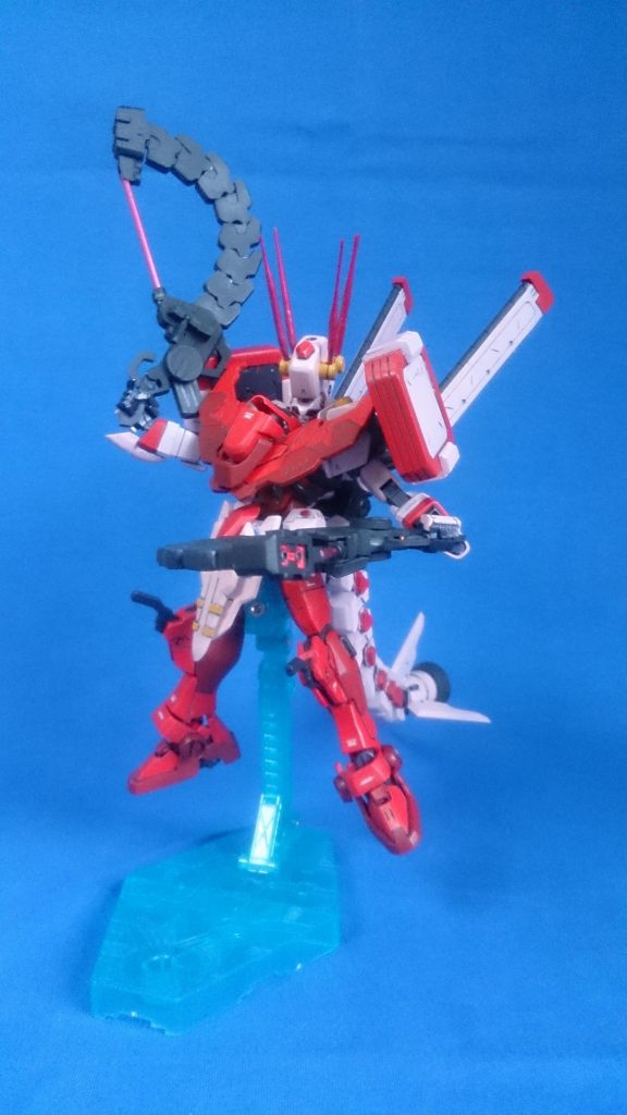 さらに、ビーム攻撃への耐性を上げるため、胸部への外付けパーツ『Iフィールドプレート』などがある。